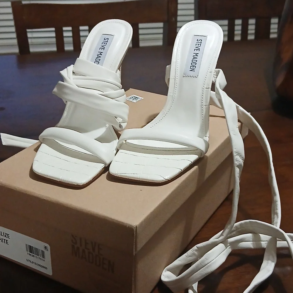 NWOT Steve Madden Wrap Heels - Picture 2 of 7